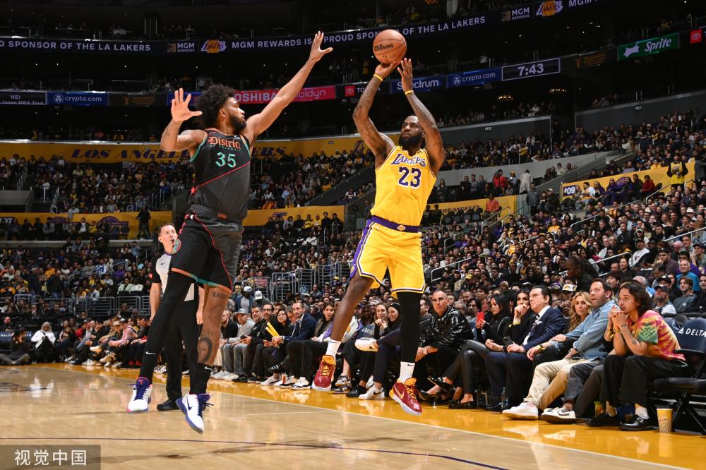 纵观整场比 纵观整场比