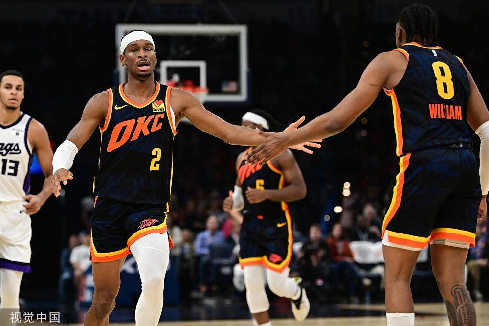 的热烈欢迎 的热烈欢迎