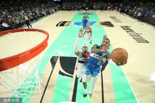 中国足球的 中国足球的